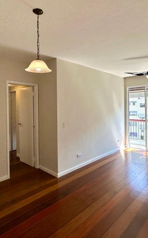 Apartamento para alugar com 85m², 2 quartos e 1 vaga