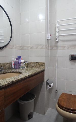 Apartamento à venda com 183m², 3 quartos e 2 vagasBanheiro da Suíte 1