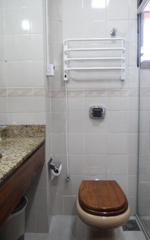 Apartamento à venda com 183m², 3 quartos e 2 vagasBanheiro da Suíte 1