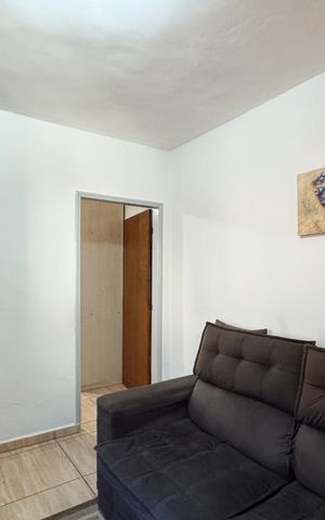 Casa à venda com 117m², 3 quartos e 2 vagas Casa à venda com 117m², 3 quartos e 2 vagasSala