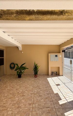 Casa à venda com 117m², 3 quartos e 2 vagas Casa à venda com 117m², 3 quartos e 2 vagasGaragem