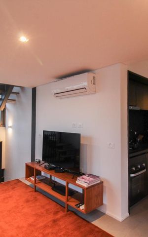 Apartamento à venda com 99m², 1 quarto e 1 vaga Apartamento à venda com 99m², 1 quarto e 1 vagaSala