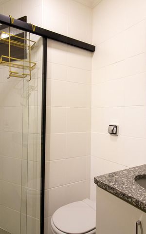 Apartamento à venda com 190m², 3 quartos e 2 vagas Apartamento à venda com 190m², 3 quartos e 2 vagasBanheiro