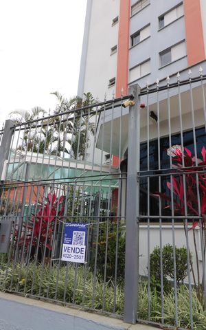 Apartamento à venda com 57m², 2 quartos e 1 vagaFachada e portaria