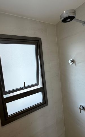 Apartamento para alugar com 81m², 2 quartos e 1 vaga Apartamento para alugar com 81m², 2 quartos e 1 vagaBanheiro 1