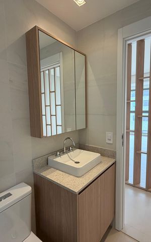 Apartamento para alugar com 81m², 2 quartos e 1 vaga Apartamento para alugar com 81m², 2 quartos e 1 vagaBanheiro 2
