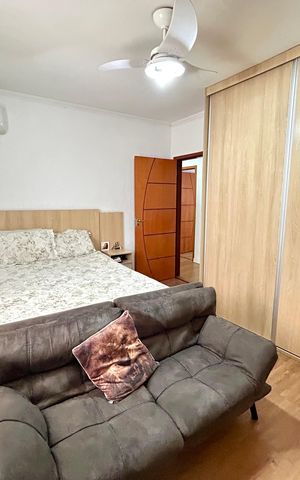 Casa à venda com 194m², 3 quartos e 2 vagas Casa à venda com 194m², 3 quartos e 2 vagasQuarto Suíte