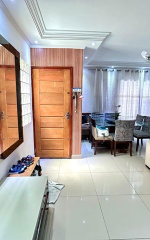 Casa à venda com 194m², 3 quartos e 2 vagas Casa à venda com 194m², 3 quartos e 2 vagasSala