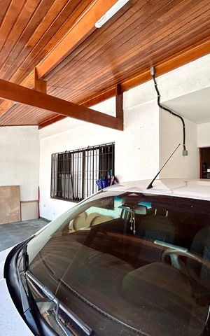 Casa à venda com 194m², 3 quartos e 2 vagas Casa à venda com 194m², 3 quartos e 2 vagasGaragem