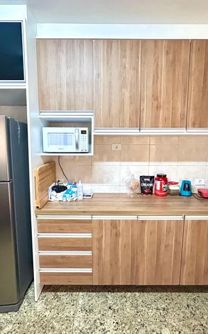 Casa à venda com 194m², 3 quartos e 2 vagas Casa à venda com 194m², 3 quartos e 2 vagasCozinha