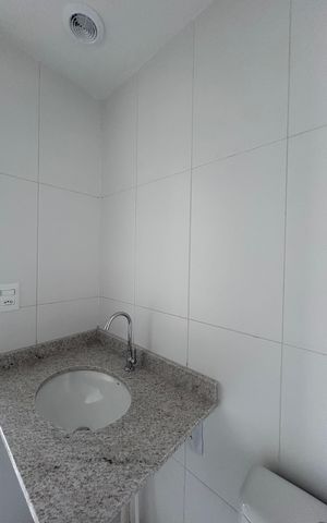 Studio para alugar com 27m², 1 quarto e sem vaga Studio para alugar com 27m², 1 quarto e sem vagaBanheiro