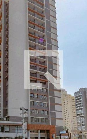 Studio para alugar com 27m², 1 quarto e sem vaga Studio para alugar com 27m², 1 quarto e sem vagaFachada