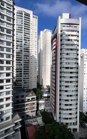 Studio para alugar com 27m², 1 quarto e sem vaga Studio para alugar com 27m², 1 quarto e sem vagaVaranda
