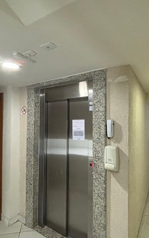 Apartamento à venda com 135m², 3 quartos e 2 vagas Apartamento à venda com 135m², 3 quartos e 2 vagasElevador