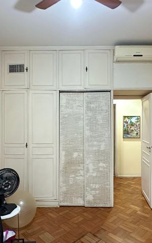 Apartamento à venda com 203m², 4 quartos e 1 vaga