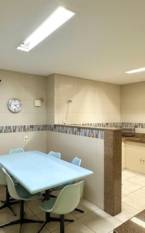Apartamento à venda com 203m², 4 quartos e 1 vaga