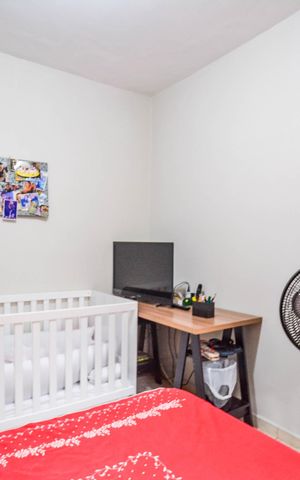 Casa à venda com 84m², 2 quartos e 2 vagas Casa à venda com 84m², 2 quartos e 2 vagasQuarto 1