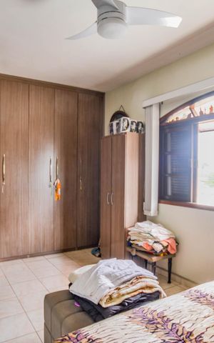 Casa à venda com 84m², 2 quartos e 2 vagas Casa à venda com 84m², 2 quartos e 2 vagasQuarto 2