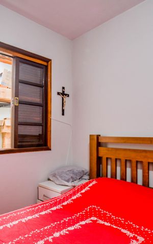 Casa à venda com 84m², 2 quartos e 2 vagas Casa à venda com 84m², 2 quartos e 2 vagasQuarto 1