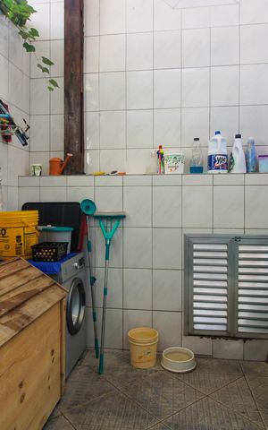 Casa à venda com 359m², 4 quartos e 2 vagas Casa à venda com 359m², 4 quartos e 2 vagasárea de serviço externa
