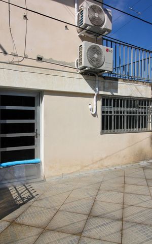 Casa à venda com 359m², 4 quartos e 2 vagas Casa à venda com 359m², 4 quartos e 2 vagasQuintal
