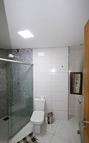 Casa à venda com 350m², 4 quartos e 4 vagasBanheiro 2