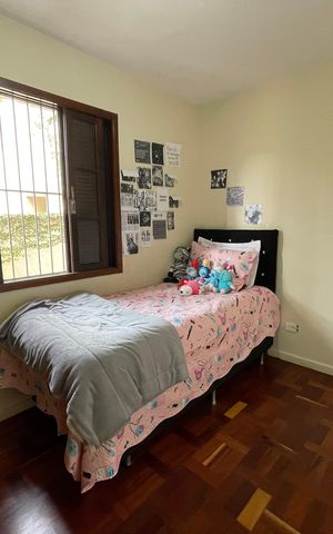 Casa à venda com 125m², 5 quartos e 2 vagasQuarto 4