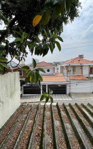 Casa à venda com 125m², 5 quartos e 2 vagasSuíte Vista