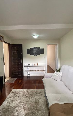 Casa à venda com 125m², 5 quartos e 2 vagasSala