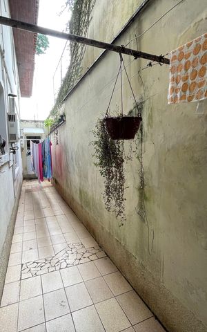 Casa à venda com 125m², 5 quartos e 2 vagasCorredor Externo