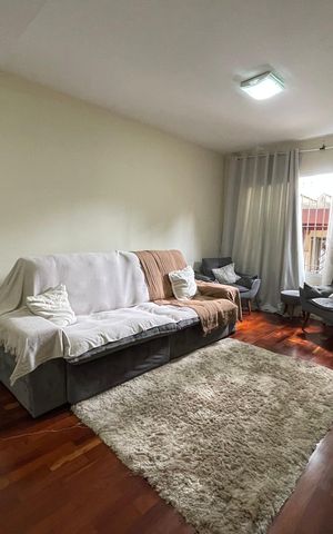 Casa à venda com 125m², 5 quartos e 2 vagasSala