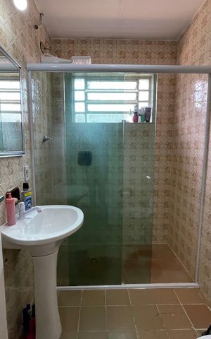 Casa à venda com 125m², 5 quartos e 2 vagasBanheiro 2