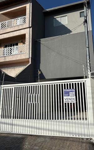 Casa à venda com 271m², 3 quartos e 5 vagasFachada 