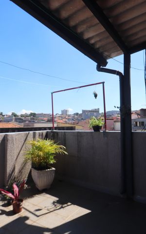 Casa à venda com 174m², 6 quartos e 2 vagasQuintal - Casa 1