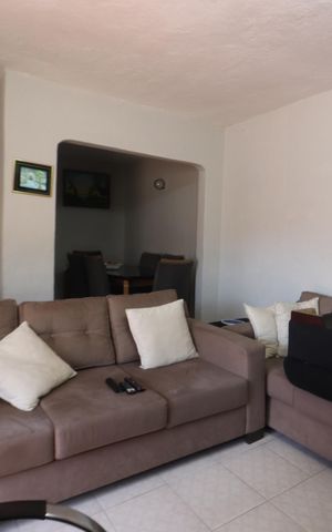 Casa à venda com 174m², 6 quartos e 2 vagasSala - Casa 3