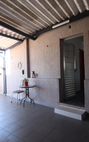 Casa à venda com 174m², 6 quartos e 2 vagasLavanderia - Casa 1