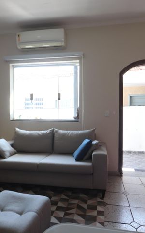 Casa à venda com 174m², 6 quartos e 2 vagasSala - Casa 1