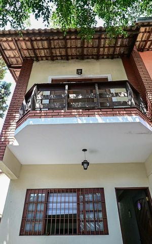 Casa para alugar com 101m², 3 quartos e 2 vagasFachada