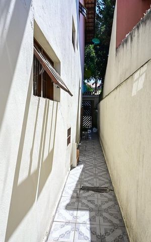 Casa para alugar com 101m², 3 quartos e 2 vagasCorredor Externo