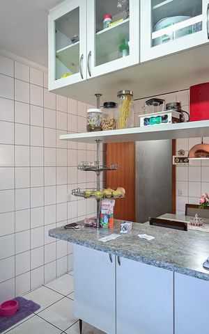 Casa para alugar com 101m², 3 quartos e 2 vagasCozinha