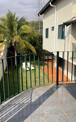 Casa à venda com 523m², 4 quartos e 4 vagasÁrea externa