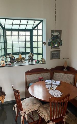 Casa à venda com 523m², 4 quartos e 4 vagasSala