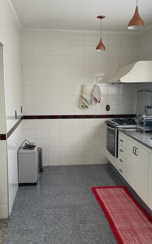 Casa à venda com 523m², 4 quartos e 4 vagasCozinha
