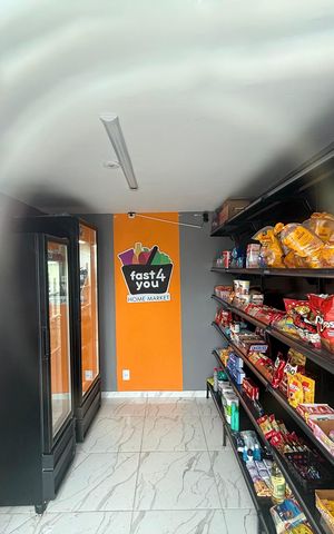 Apartamento à venda com 47m², 2 quartos e 1 vaga Apartamento à venda com 47m², 2 quartos e 1 vagaMercadinho