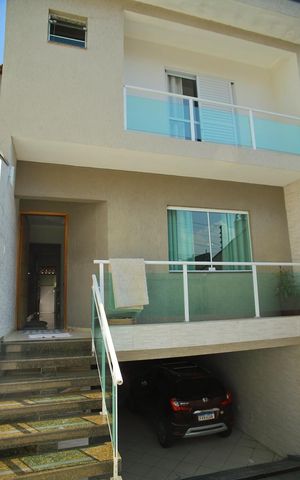 Casa à venda com 300m², 3 quartos e 4 vagasFachada/ Vista Interna 
