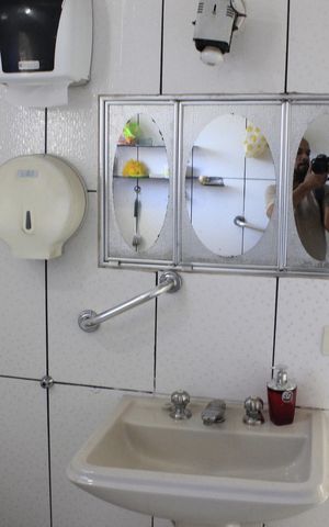 Casa para alugar com 163m², 2 quartos e 1 vagaBanheiro da Suíte 2