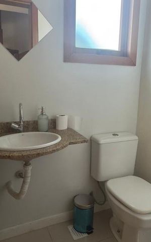 Casa de condomínio à venda com 122m², 3 quartos e 2 vagas Casa de condomínio à venda com 122m², 3 quartos e 2 vagasBanheiro