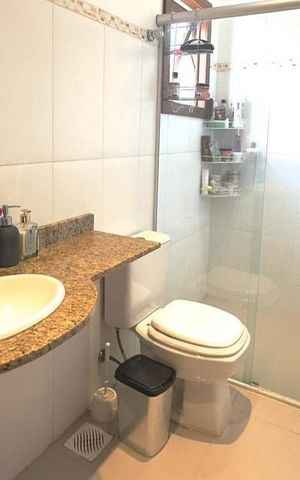 Casa de condomínio à venda com 122m², 3 quartos e 2 vagas Casa de condomínio à venda com 122m², 3 quartos e 2 vagasBanheiro