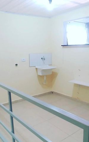 Casa à venda com 200m², 4 quartos e 3 vagas Casa à venda com 200m², 4 quartos e 3 vagasEdícula