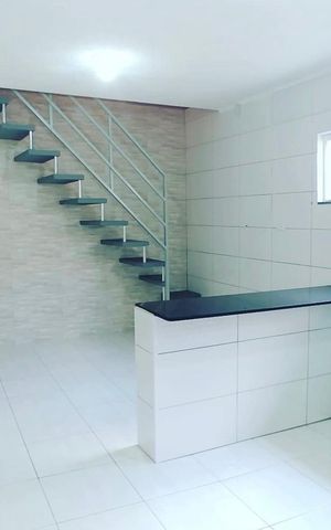 Casa à venda com 200m², 4 quartos e 3 vagas Casa à venda com 200m², 4 quartos e 3 vagasEdícula
